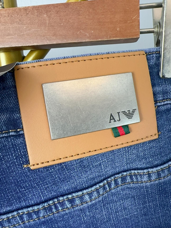 ブランドジーンズ細部ディテール